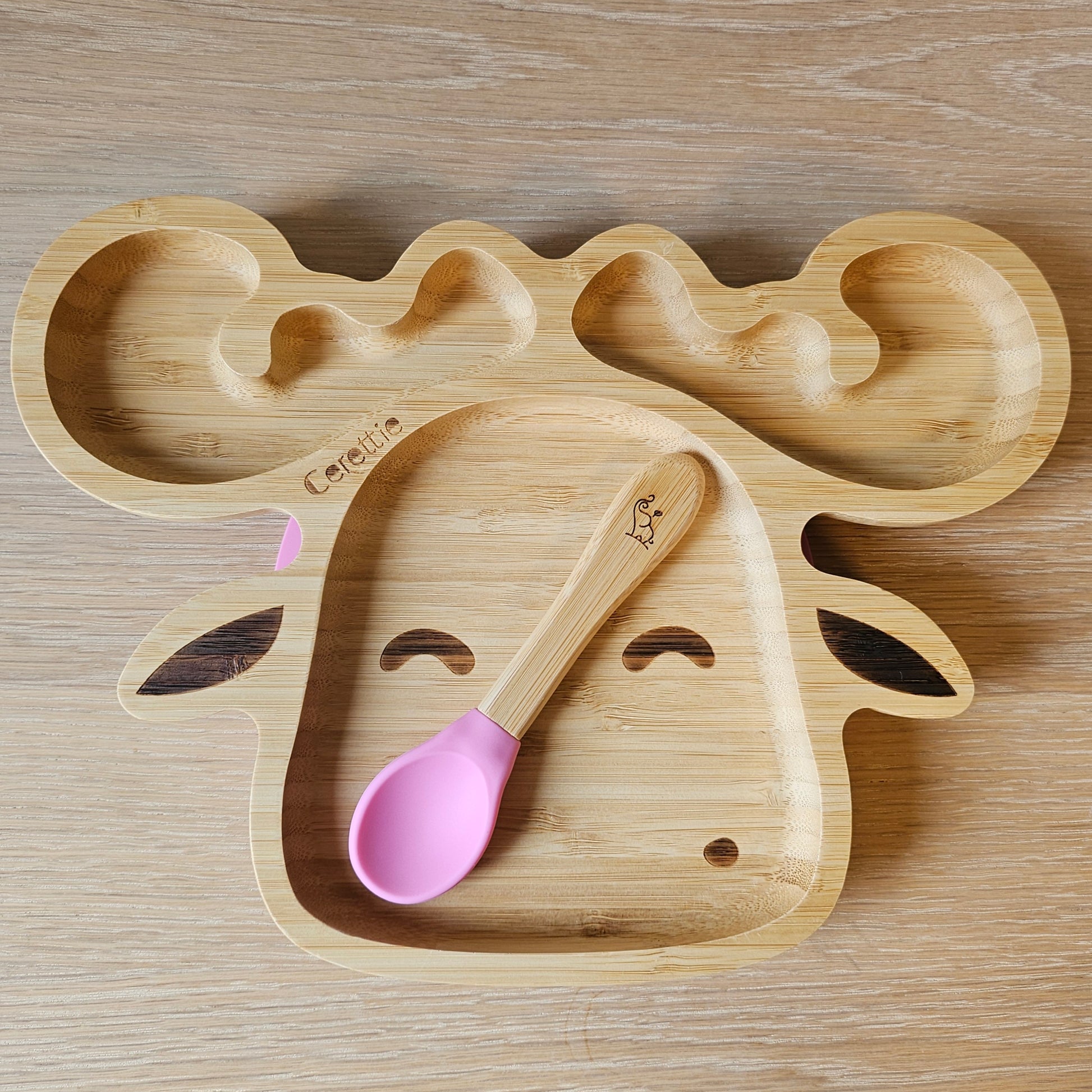 Barnetallerken i bambus med sugekopp og skje | Elgen Elmer